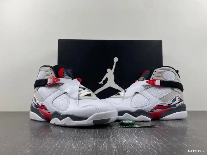 HYPE Bugs Bunny Retro (2013) 305381-103 8 Air Jordan 0422